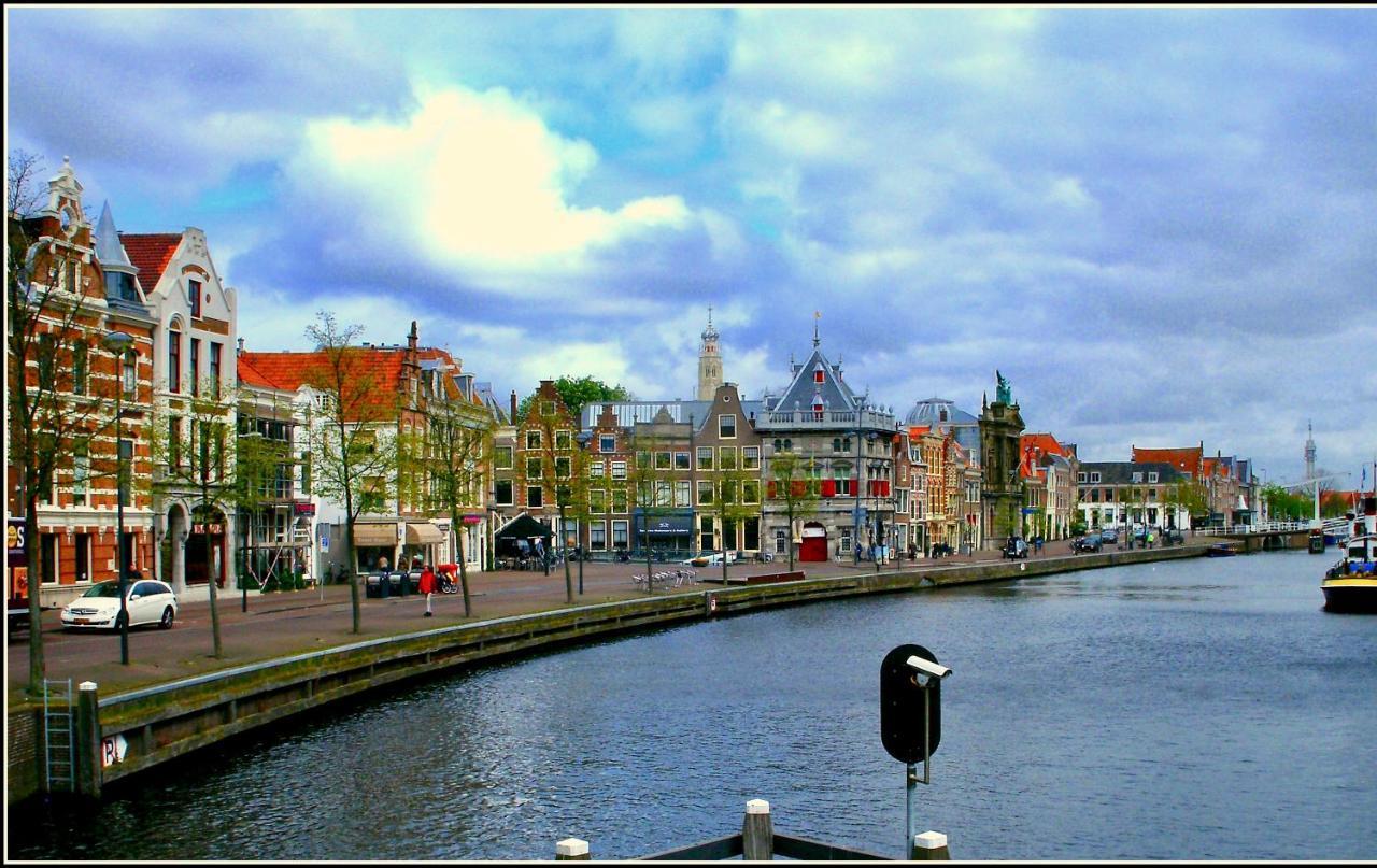 Bed&Breakfast Tegenover de Molen Haarlem Eksteriør bilde